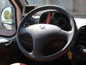 Eura Mobil Contura 652 SB-03 Super Netjes!! | Winter Camper |Half Integraal|Frans Bed|